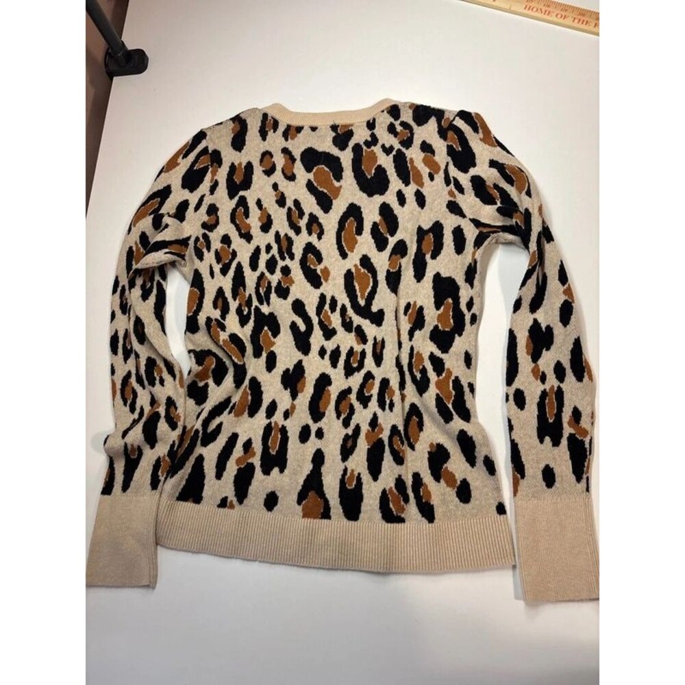 Leopard Print Sweater - Picture 2 of 6